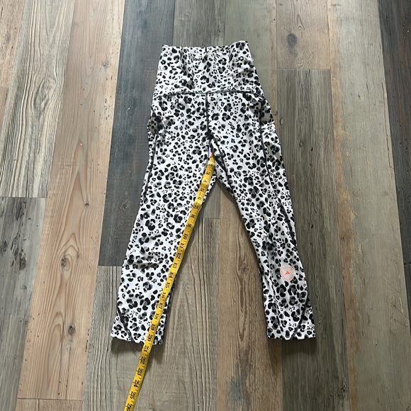 ADIDAS x Stella McCartney Cropped Leopard-Print Stretch Leggings Size: XS - Picture 6 of 16